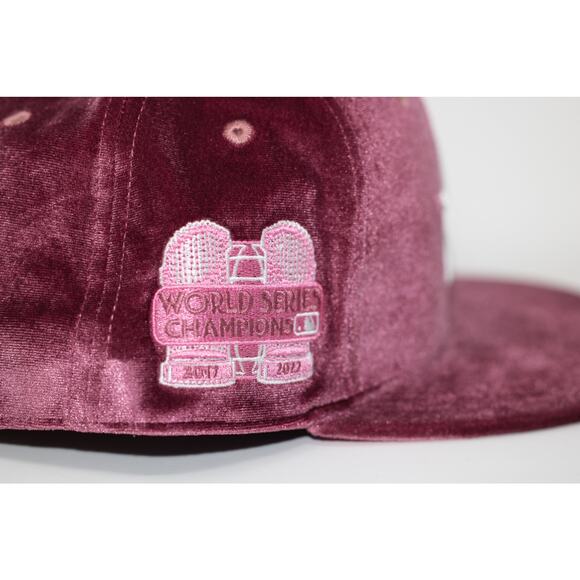 Houston Astros Suede "Pink Selena" ‎ Fitted Hat Size 7 1/8 - Picture 3 of 4